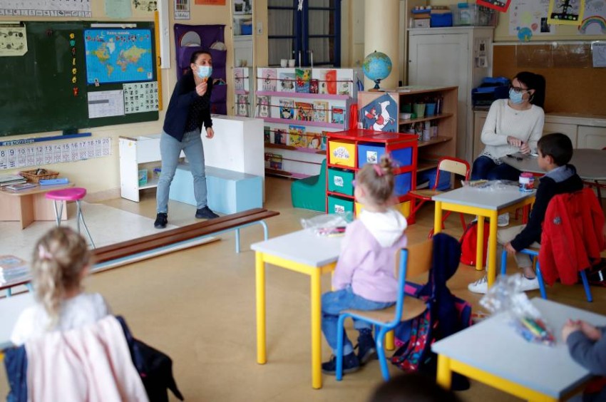 آلاف المدارس أعادت فتح أبوابها في فرنسا - أخبار صحيفة الرؤية