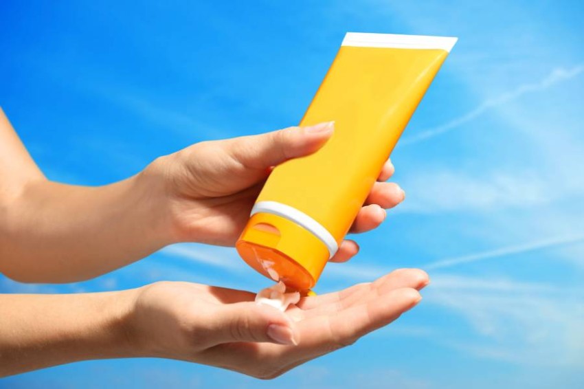 ما مقدار كريم الحماية من الشمس الذي يجب أن تستخدمه على وجهك؟